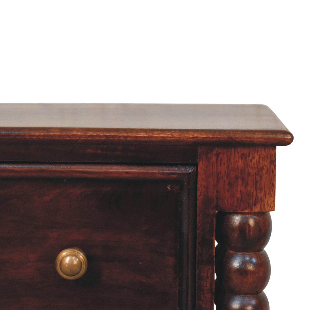 Close view of the knobs on the Langham 2-Drawer Bedside Table in Claret.