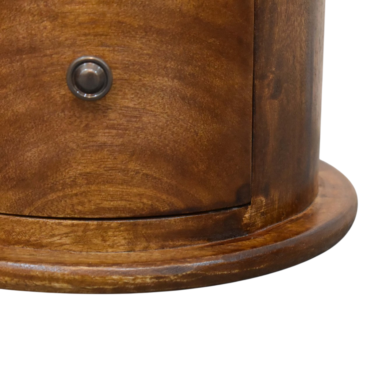 Close view of the knobs on the Odense Mini 2-Drawer Drum Chest in Chestnut.