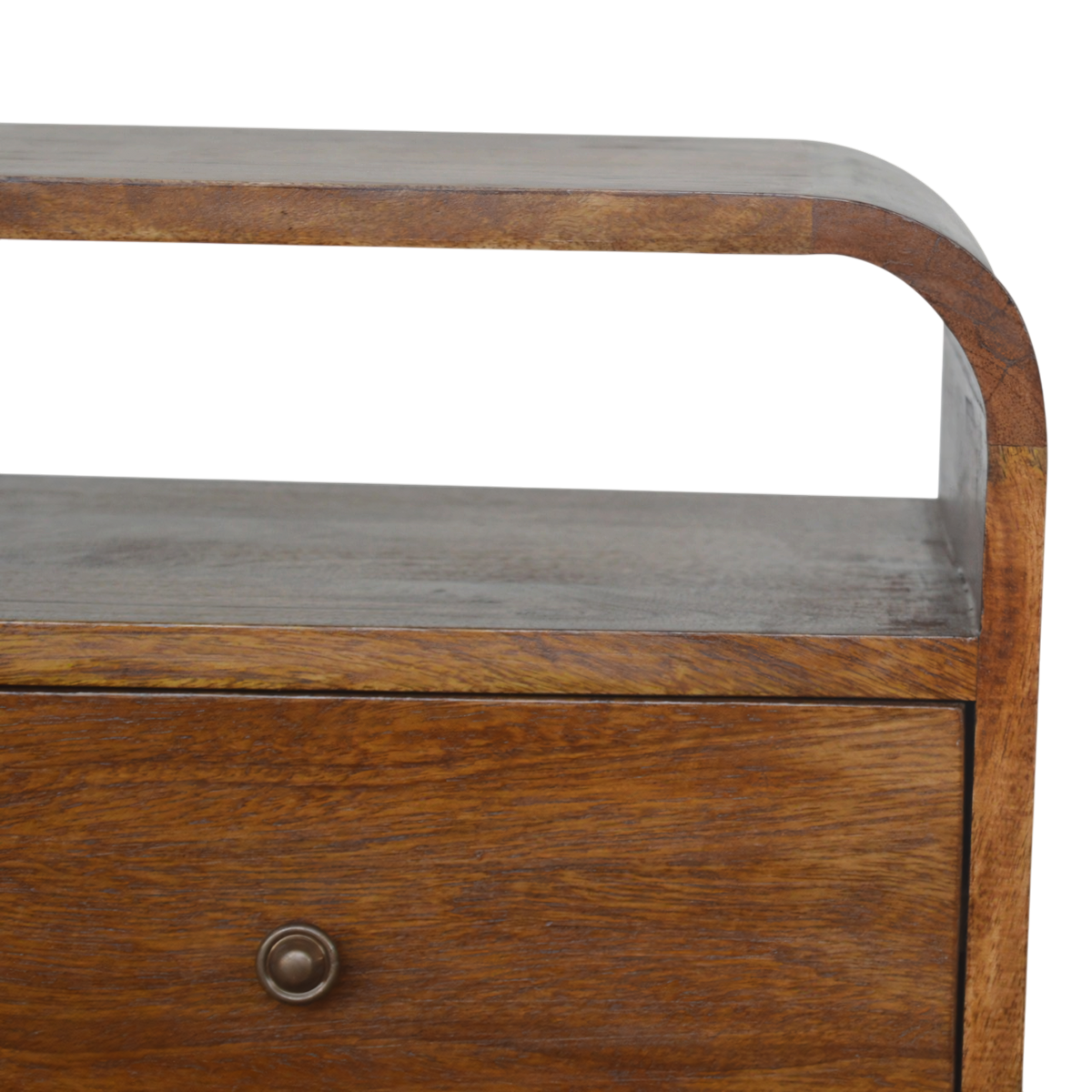 Close view of the brass hardware on the Trosa 2-Drawer Bedside Table in Chestnut.