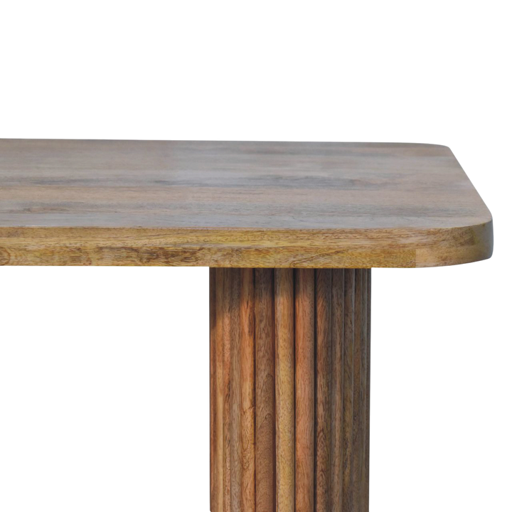 Close view of the top on the Trosa Block Bench in Amber.